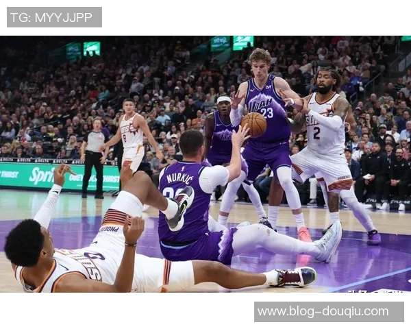 2014年雷霆与开拓者激战回顾：一场篮球盛宴的精彩瞬间与战术较量